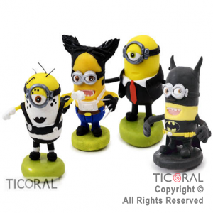 ADORNO MINIONS DISFRAZADO A. PORCELANA FRIA x 1